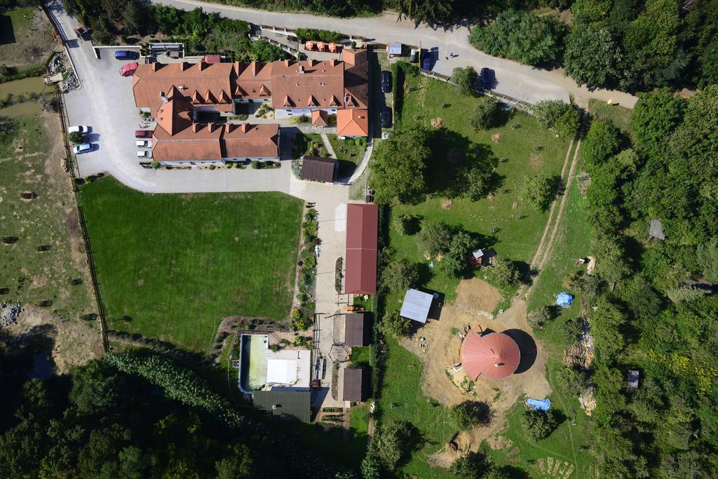 Pension Kadlcuv Mlyn Brno Extérieur photo