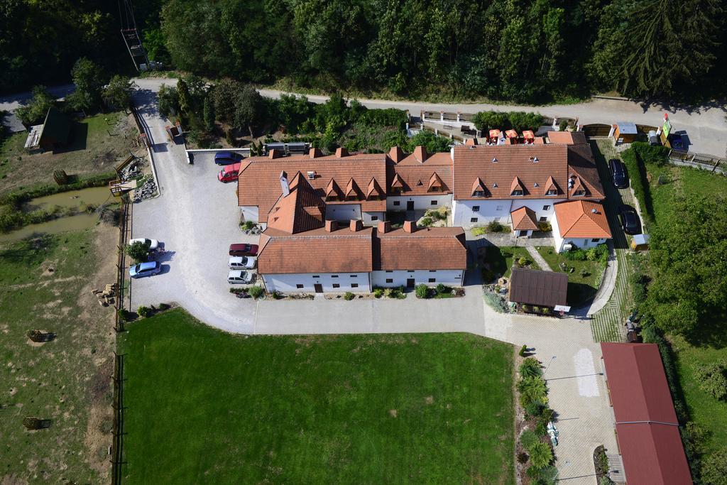 Pension Kadlcuv Mlyn Brno Extérieur photo